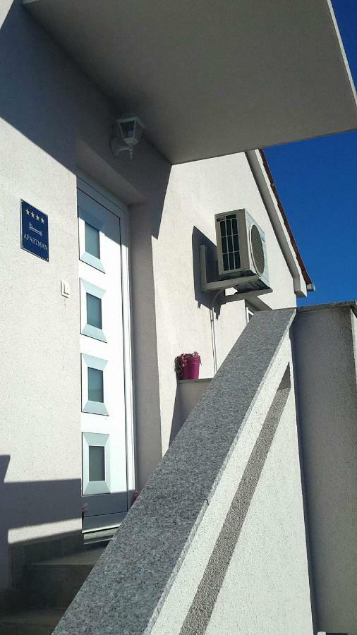 Chic Loft Appartment Krk Town Bagian luar foto