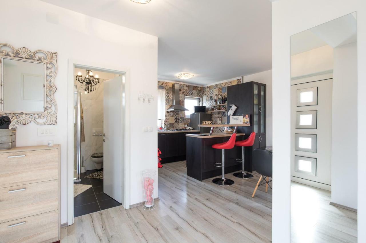 Chic Loft Appartment Krk Town Bagian luar foto