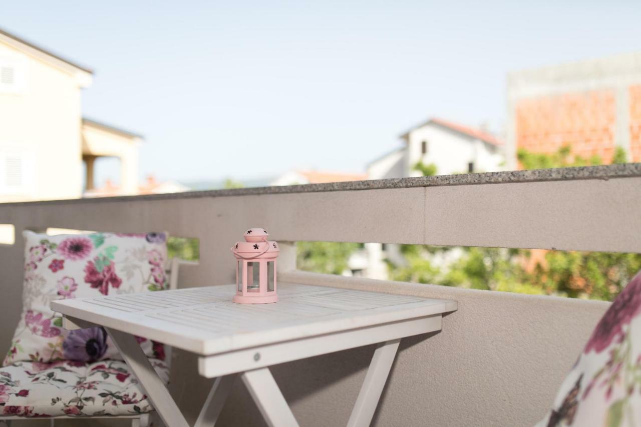 Chic Loft Appartment Krk Town Bagian luar foto
