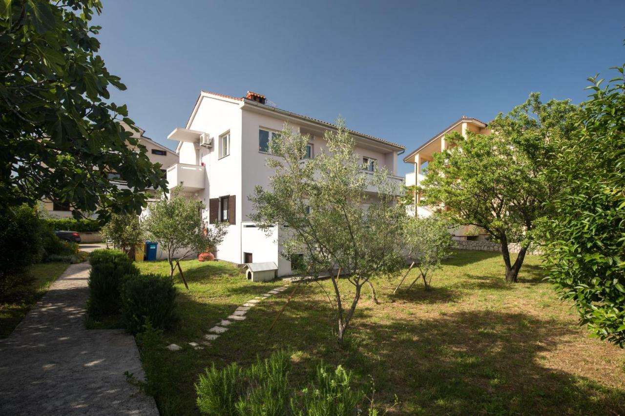 Chic Loft Appartment Krk Town Bagian luar foto