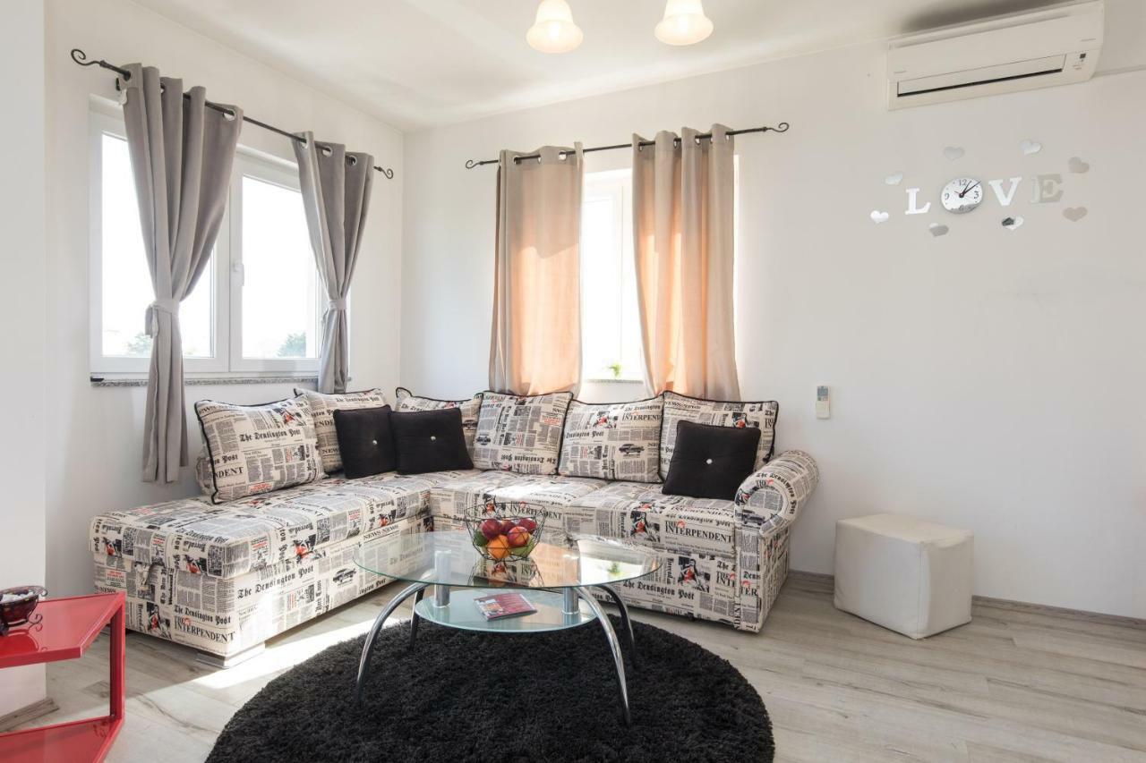 Chic Loft Appartment Krk Town Bagian luar foto