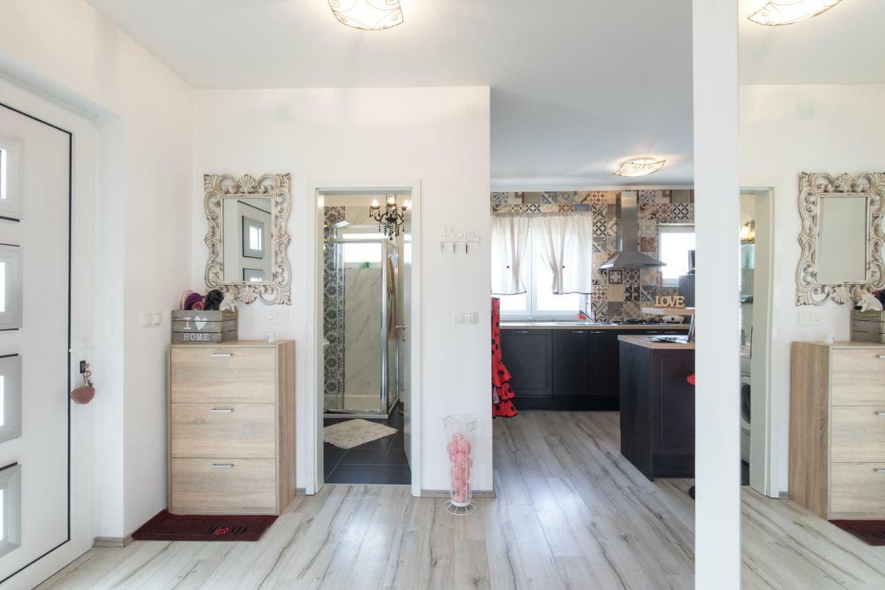 Chic Loft Appartment Krk Town Bagian luar foto