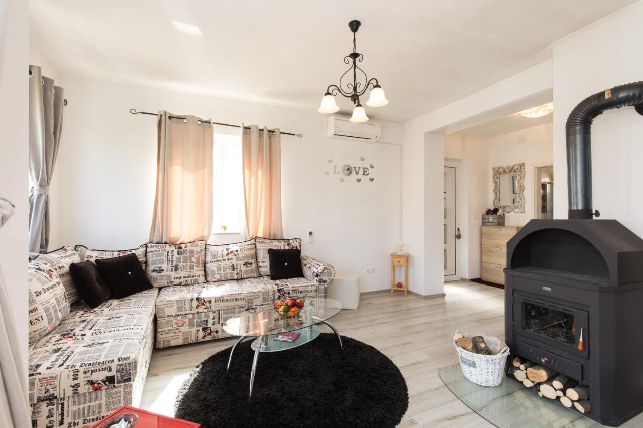 Chic Loft Appartment Krk Town Bagian luar foto